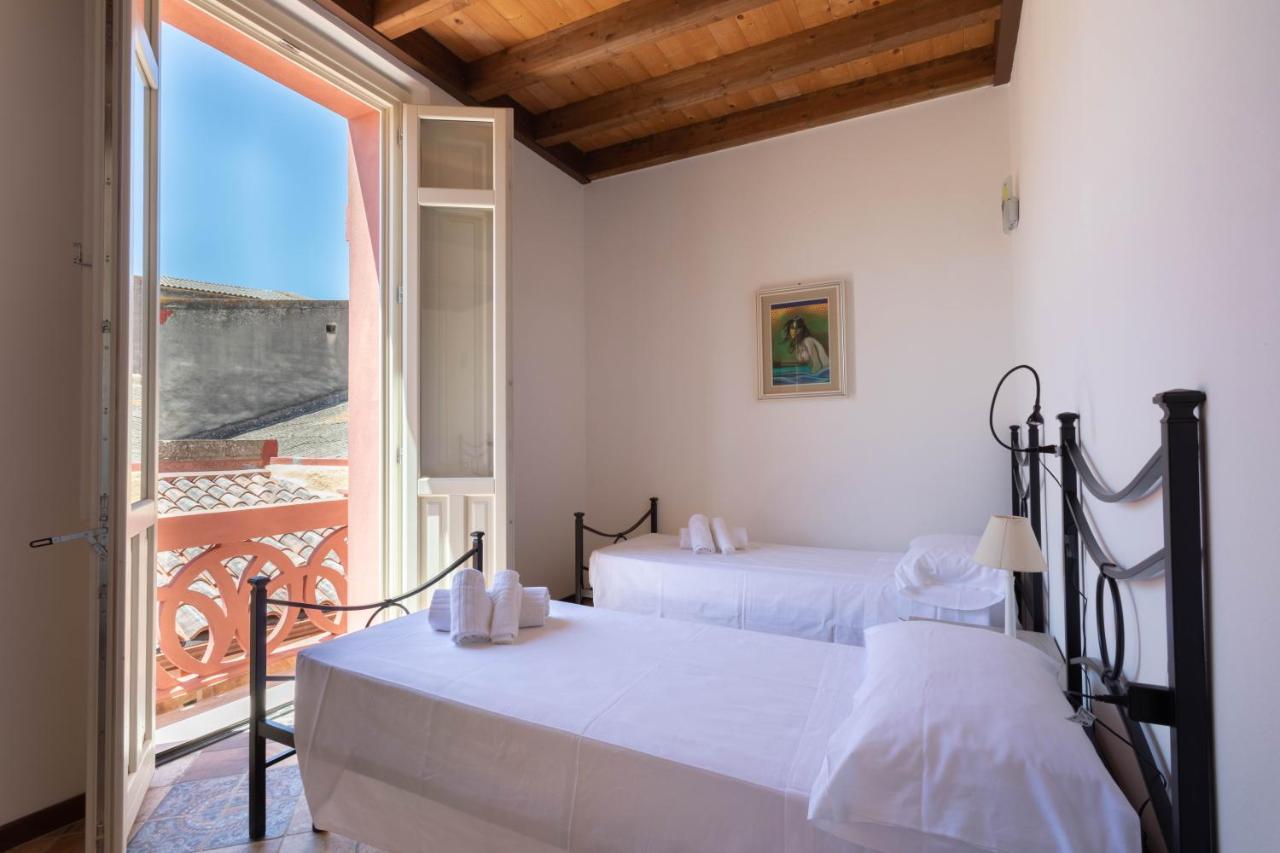 Maison Belle Epoque & Suites Ористано Екстериор снимка