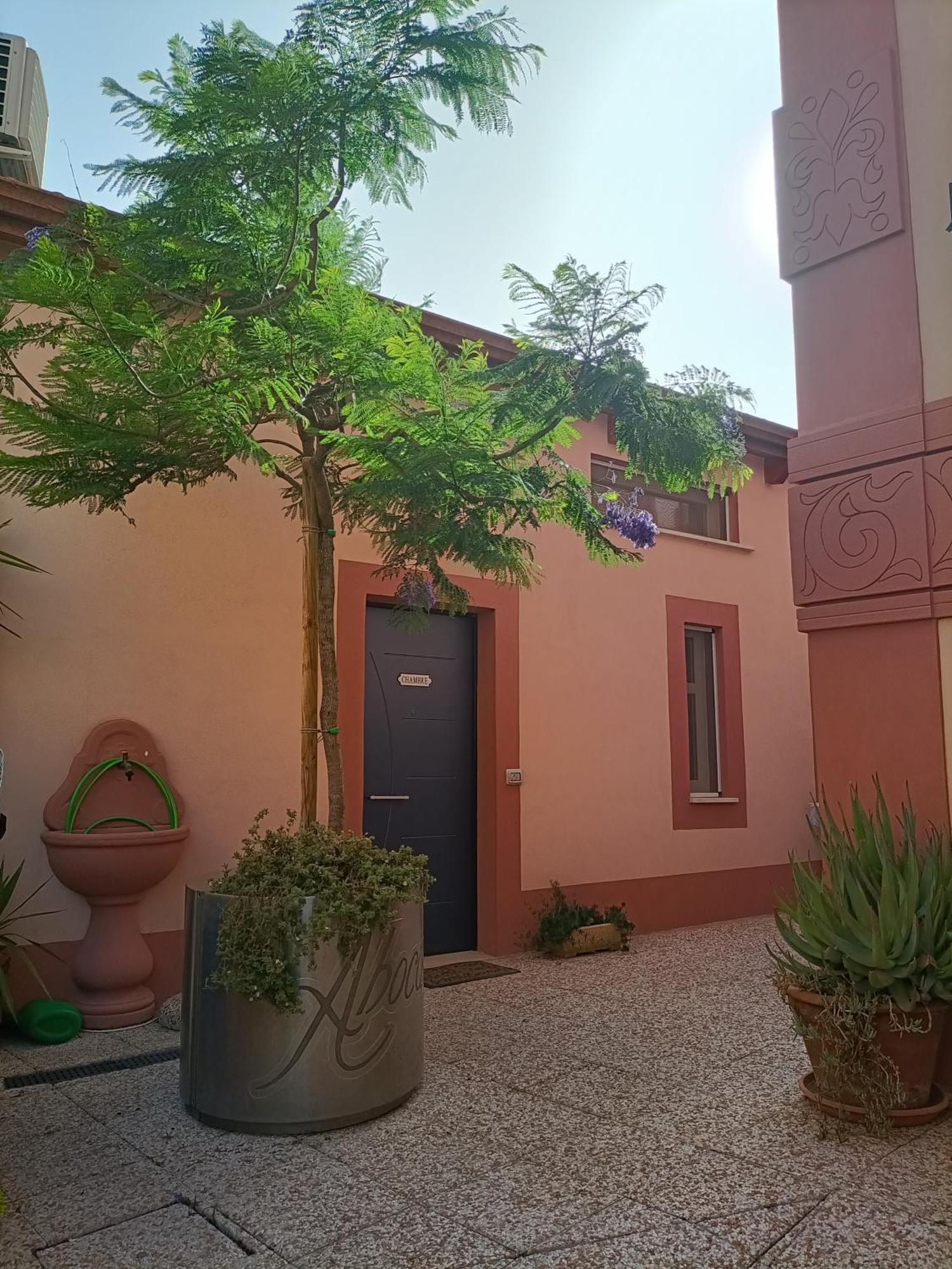 Maison Belle Epoque & Suites Ористано Стая снимка